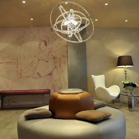 Mercure Bastille Marais Hotel