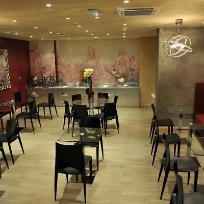 مركيور باستيل ماريه 4* باريس