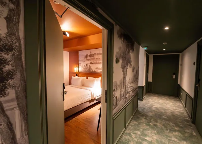 Отель Mercure Bastille Marais