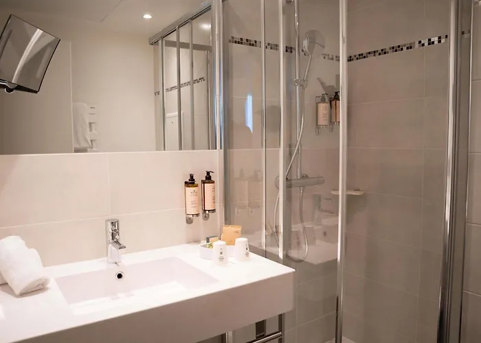 Отель Mercure Bastille Marais 4*